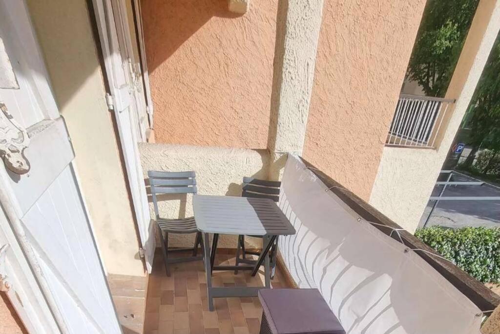 Bel Appartement Avec Balcon Et Parking Prive لو بوزيت المظهر الخارجي الصورة